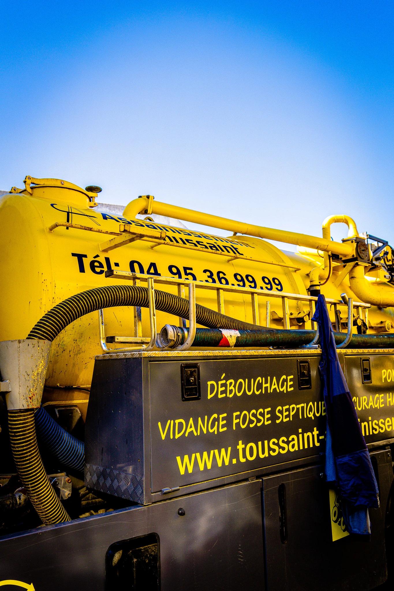 Camion d'assainissement de Toussaint Assainissement